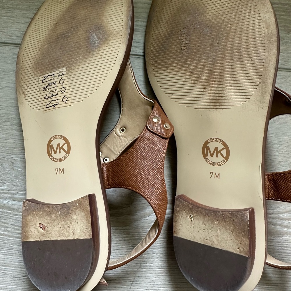 Michael Kors Brown Sandals with Gold Details - Picture 2 of 4